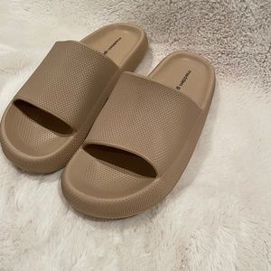 steve madden scuba slides tan